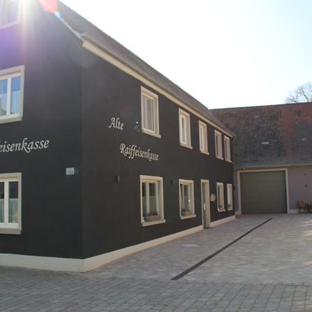 Apartment Alte Raiffeisenkasse Rothenburg Ob Der Tauber Exterior foto